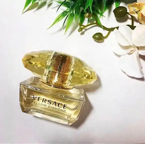 Combo Versace (Nước Hoa Yellow Diamond 90ml + Lăn Khử Mùi Eros 75ml)