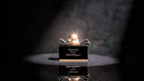 Nước Hoa Salvatore Ferragamo Signorina Misteriosa EDP (Đen) 50ml