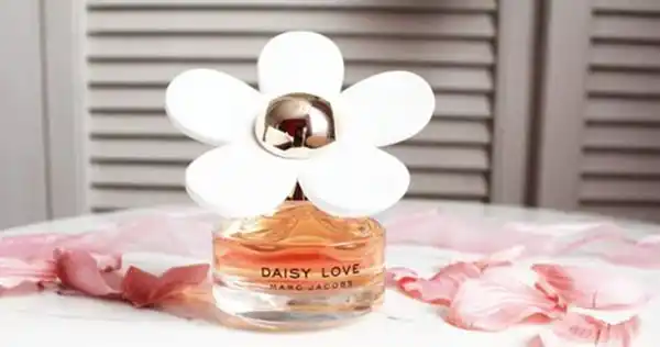 Nước Hoa Nữ Marc Jacobs Daisy Love EDT 10ml Dạng Xịt