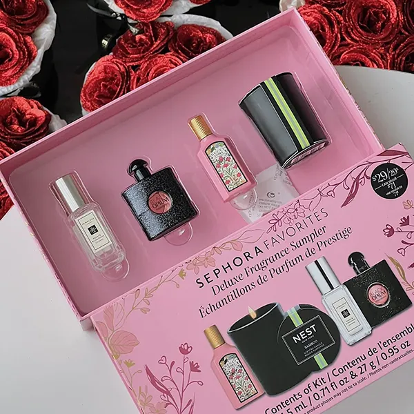 Set Nước Hoa Nữ Sephora Favorites Luxe Perfume Sampler Mini + Nến Thơm (4 Món)