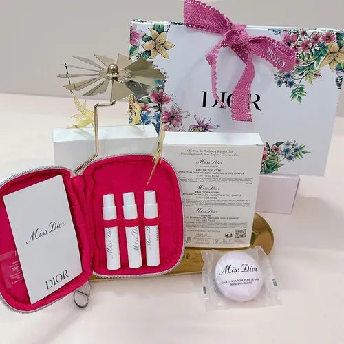 Set Nước Hoa Nữ Dior Miss Dior Gift Set 3 Món (Kèm Túi)