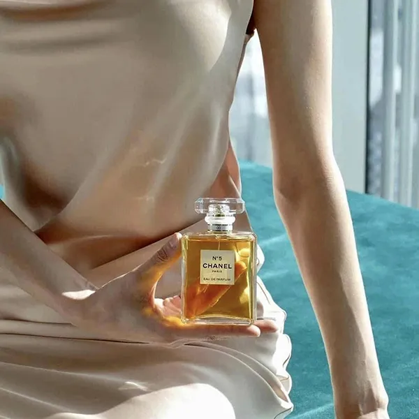Nước Hoa Nữ Chanel No5 Eau De Parfum 200ml