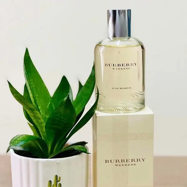 Nước Hoa Nữ Burberry Weekend EDP 100ml