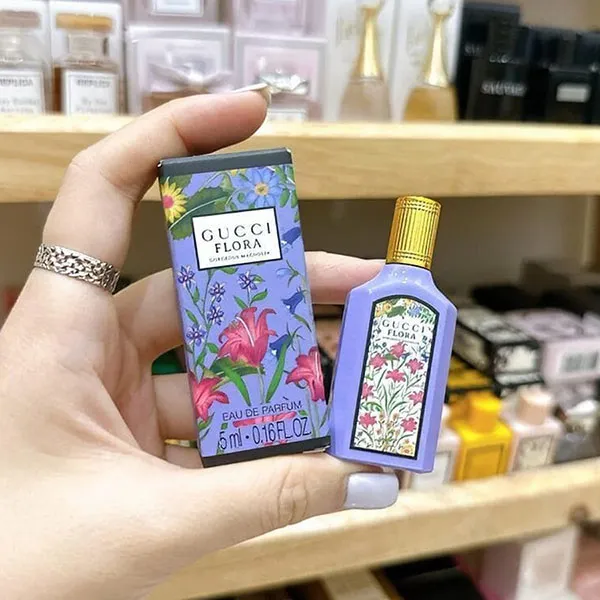 Nước Hoa Nữ Gucci Flora Gorgeous Magnolia For Women Eau De Parfum 5ml