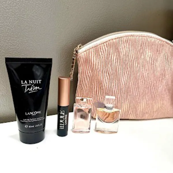 Set Nước Hoa Lancôme Mini Idole 5ml + Lavie EDP 5ml + Dưỡng Thể 50ml Và Chuốt Mi Mascara (Kèm Túi)