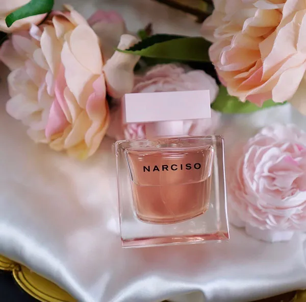 Nước Hoa Nữ Narciso Rodriguez Cristal Eau De Parfum 50ml