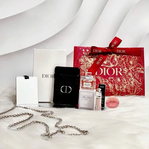 Set Nước Hoa Nữ Dior 4 Món (Miss Dior Parfum Mini + Maximizer 001 2ml + Gương + Túi)