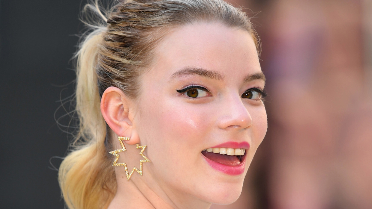 Bí quyết làm đẹp của bóng hồng The Queen’s Gambit: Anya Taylor-Joy