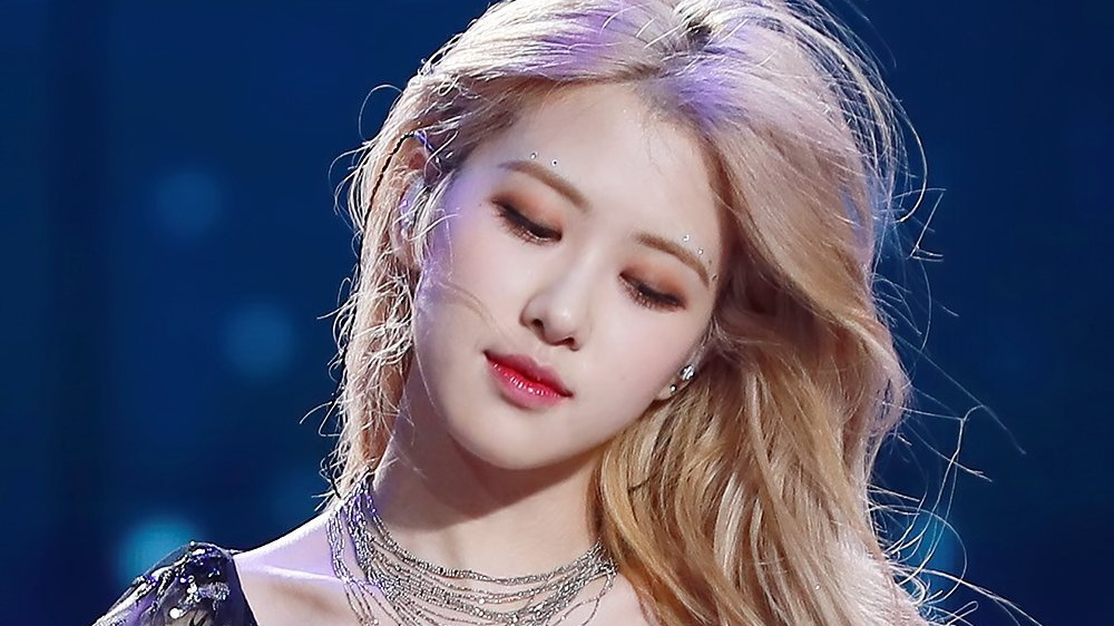 Bí quyết sở hữu vòng eo con kiến từ Rosé (Blackpink)