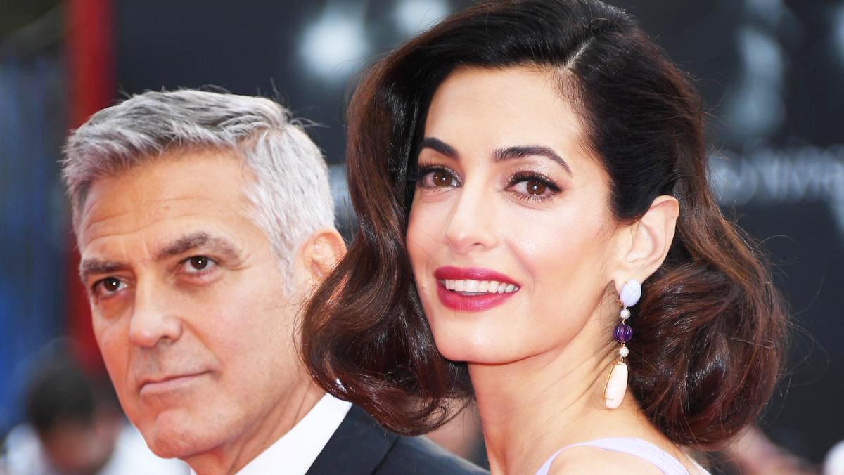 Nhan sắc lộng lẫy bất chấp thời gian của Amal Clooney