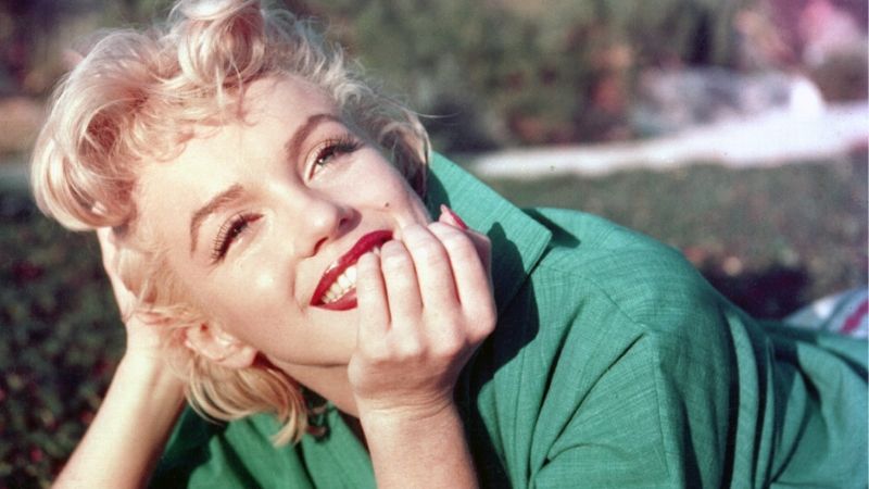 Bật mí thói quen chăm sóc da của Marilyn Monroe