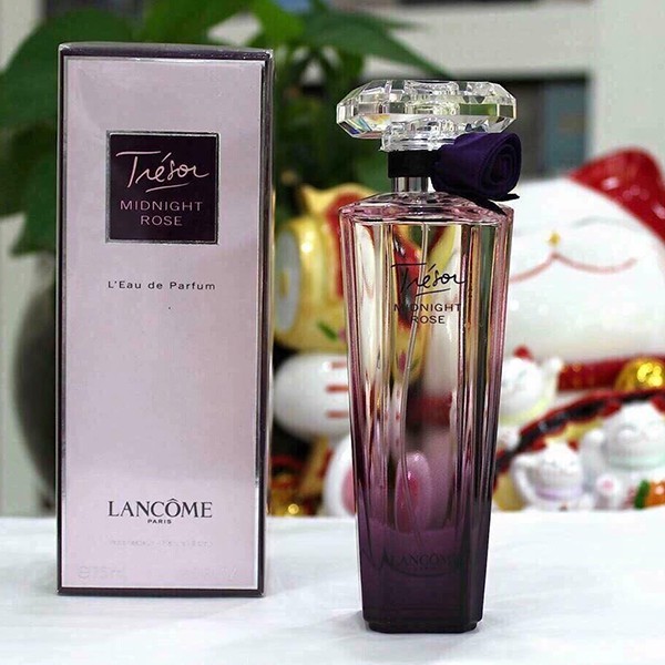 Đánh giá Nước Hoa Lancôme Trésor Midnight Rose: Nét đẹp bí ẩn, quyến rũ đầy mê hoặc