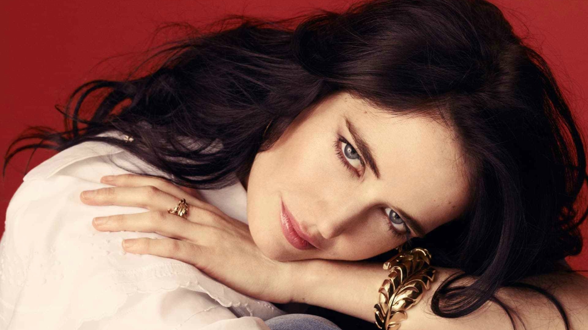 Eva Green – Đẳng cấp của phong cách trang điểm quyến rũ