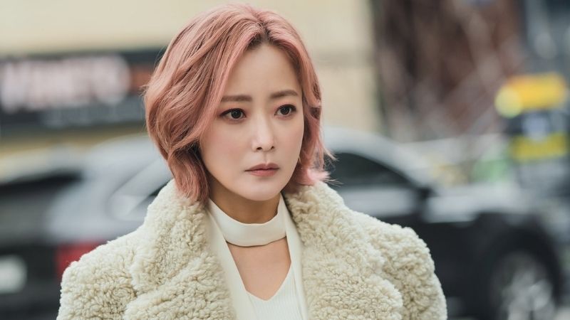 Kim Hee Sun trở lại với diện mạo mới trong phim Tomorrow