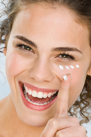 Quy trình 10 bước chăm sóc da của quý cô hiện đại