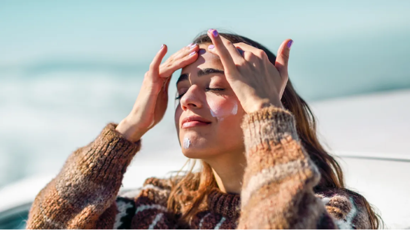 Đi tìm lời đáp: Retinol hoạt động thế nào trên da mụn và có thực sự hiệu quả?